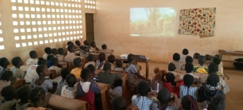 PARC NATIONAL DE LA COMOE- SECTEUR BOUNA : les élèves de l’EPP SEHO bénéficient d’une Projection de film sur les potentialités du Parc
